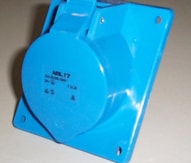 WCD inb 16A 3 polig 220V IP44