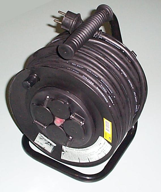 Haspel 25m 4 voudig IP44
