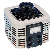 Regeltrafo met analoge uitlezing.